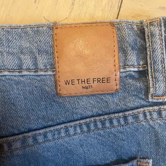 We are free distressed jeans brand new size 27 in young lady’s - Picture 3 of 4